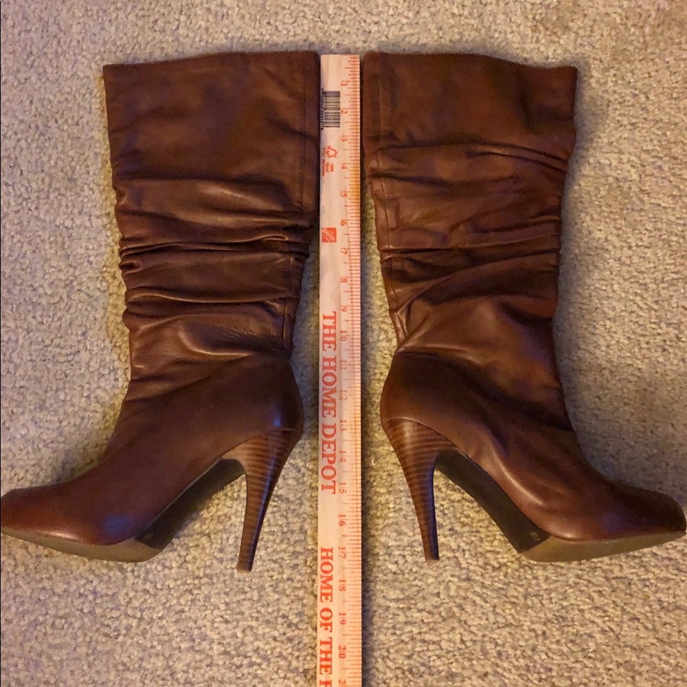 Banana Republic sz 7.5 brown boots